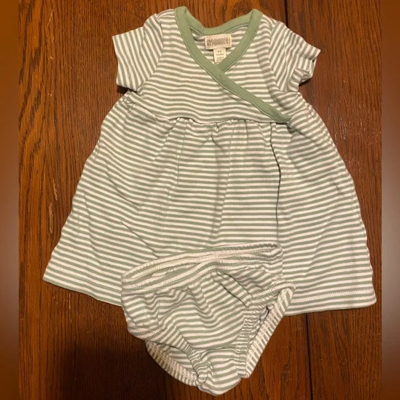 0-3 Month Girls Dress and Romper - Picture 2 of 5